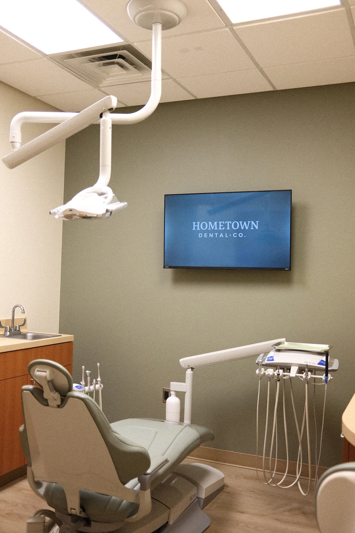 Modern dental treatment room at Hometown Dental Co. in Bastrop